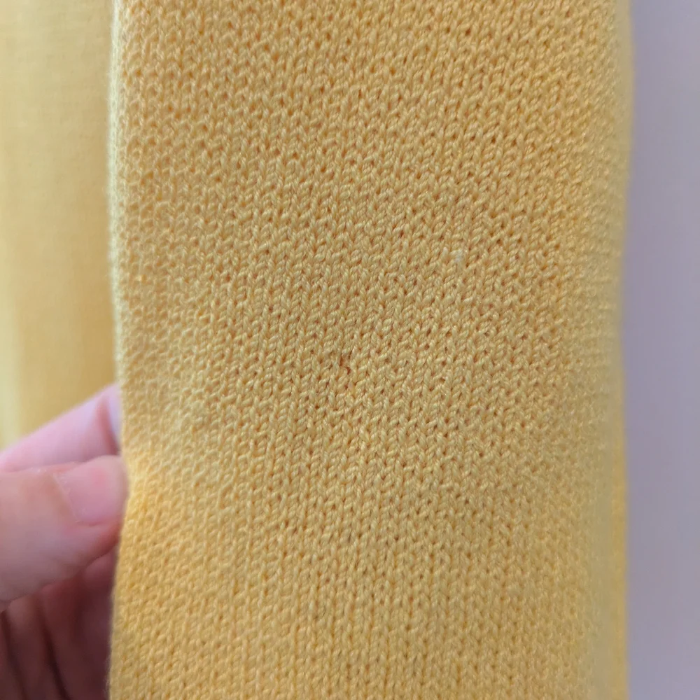 St. John Sportswear By Marie Gray Yellow and Cream Skirt Set- Pinepple Accent - Picture 11 of 12